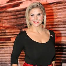 Facebook gives people the power to. Beatrice Egli Wissen Soziales Denken Macht Einen Mann Fur Mich Sexy Gala De