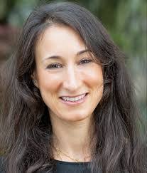 Sally Steele's Instagram, Twitter & Facebook