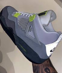 Nikeair Jordan 4 Retro Le Neon Air Max 95が2020年3月21日に発売予定 In 2020 Air Jordans Jordan 4 Jordans