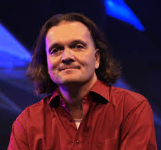 File:Walter Lang (Pianist) Trio ELF.JPG