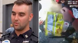 Hero officer uses potato chip bag, duct tape to save Harlem stabbing victim 