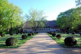 Unserem teehaus am rüdesheimer platz 1 in wilmersdorf begrüßen. Teehaus Im Englischen Garten Spree Athen