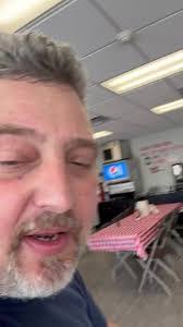 Sharon Knauer's Instagram, Twitter & Facebook