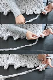 Pull out 20 feet of both strands of yarn. Easy Diy Knit Blanket No Sewing Required Crafted By The Hunts