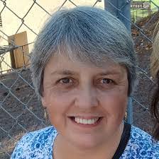 Robin Rettig's Instagram, Twitter & Facebook