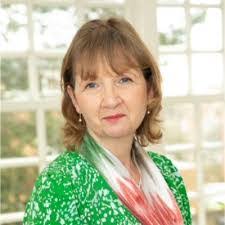 Bethany Bartlett's Instagram, Twitter & Facebook