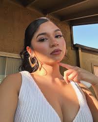 noel 🪄🤎🌞 (@noel.bella) • Instagram photos and videos