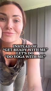 I’m not much of a “get ready with me” girl 😅 …”do yoga with me” is more my  vibe ;) Here’s some bendy facts about me 🙃