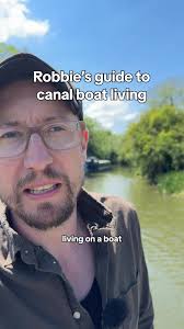 Robbie Cummins's Instagram, Twitter & Facebook