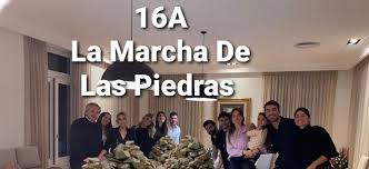 Nombres de las personas fallecidas en la marcha de las piedras que se realizó en casa. Yzi1klel7hkoim