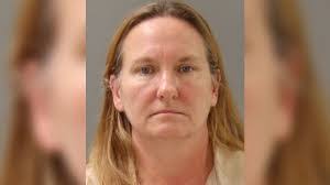 Kimberly Groh's Instagram, Twitter & Facebook