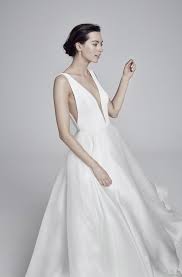 Serrano Wedding Dress By Suzanne Neville Sale Gown Bath Bristol Wedding Dress Couture Wedding Dresses Uk Unusual Wedding Dresses
