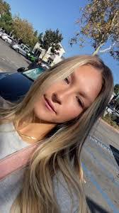 Alora Miller's Instagram, Twitter & Facebook