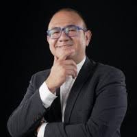 2200+ perfiles de «Silverio»