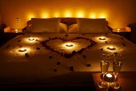 15 Classic Romantic Honeymoon Room Decor For Valentine S Day In 2020 Romantic Bedroom Design Honeymoon Bedroom Romantic Bedroom