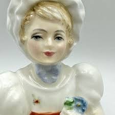 Royal Doulton Figurine HN 2346-Kathy-1981 Made In England /cb