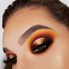 Black And Gold Halo Eye Makeup Fire Halo Eye Halo Eye Makeup Purple Lipstick Shimmery Eyeshadow