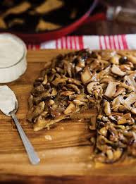 Tarte Tatin Aux Champignons Ricardo Recipe Stuffed Mushrooms Recipes Savoury Food