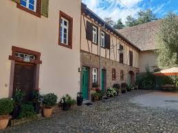 Deutschlandweit hatte die firma an 5 standorten musterhäuser in holztafelbauweise. Weingut Haack