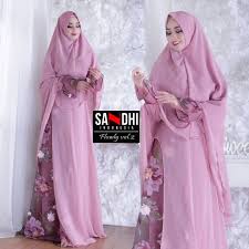 Model gamis batik kombinasi polos, model gamis batik kombinasi polos jaman dulu, gamis kombinasi polos dan brokat, model gamis batik gamis batik kombinasi modern grosir batik pekalongan via batikmurahpisan.wordpress.com. 7 Ide Gamis Organza Pakaian Wanita Model Pakaian Wanita
