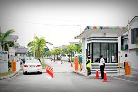 The safety level of gated and guarded community scheme in malaysia. Towards G G Status Taman Putra Prima 8a Puchong