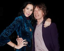 Mick jagger was photographed training at a gym for the rolling stones 2020 'no filter' north american tour in a new social media photo, and he looks like he's gaining muscle weight! L Wren Scott Mick Jaggers Freundin Nahm Sich Laut Autopsie Das Leben Der Spiegel