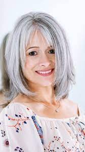 40 Kurze Frisuren Fur Frauen Uber 50 2018 Frechefrisuren Frechekurzhaarfris Trend Frisuren Graue Haare Graue Frisuren Kurzhaarfrisuren