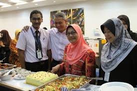 Tempahan ini dibuat pada 18 september 2013. Kek Snow Cheese Untuk Meraikan Majlis Harijadi Azie Kitchen