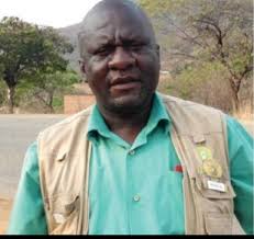 MUUSHA REVERSES JUDGEMENT Chief Timothy Munorowazve Muusha of Chimanimani  has reversed his earlier controversial judgement where he had fined two  Citizens Coalition for Change (CCC) activists three goats for disobeying a  local