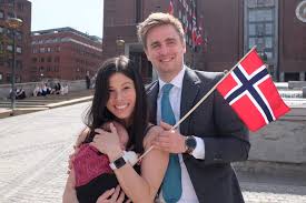 «the mdg top almost drowned in comments after she posted a facebook post with. I Dag Er Oslo Pa Sitt Vakreste Lan Marie Nguyen Berg Facebook