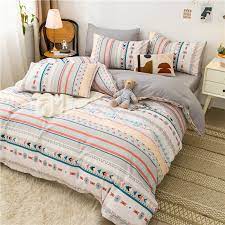 Aliexpress lenzuola copripiumino con mappe del mondo : Il Set Di Biancheria Da Letto Di Moda Contiene Lenzuolo Copripiumino Federa Modesto Pianta Di Campagna Animali Uso Familiare Completo Letto Matrimoniale Matrimoniale Set 2021 Bedding Sets Aliexpress
