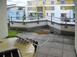 Max 3 km 79114 freiburg im breisgau (haslach) balkon, kelleranteil, einbauküche, neubau 1.135 € kaltmiete zzgl. Vermietete 2 Zimmer Seniorenwohnung In Freiburg Rieselfeld Gemutliche Wohnung Mit Teiluberdachter Dac Seniorenwohnungen Gemutliche Wohnung Immobilien Angebote