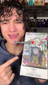 Paulette Née Reveiz Thompson