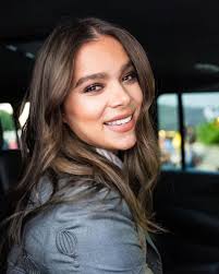 hailee steinfeld updates