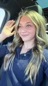 Mia Bingham's Instagram, Twitter & Facebook