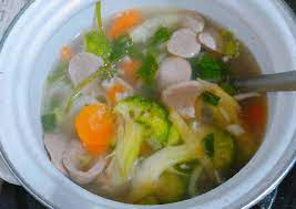 Bergizi, lembut, enak dan mudah dibuat, sup bayam brokoli ini akan menjadi makanan pokok di meja makan kamu. Resep Sayur Sop Brokoli Simple Oleh Yeni Susiherdani Cookpad