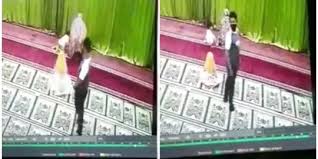 Pantun cinta romantis untuk pasangan seorang. 40 Ucapan Selamat Tunangan Untuk Teman Dan Kerabat Dekat Penuh Doa Dan Bermakna Merdeka Com