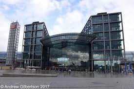 Berlin Hauptbahnhof Railtale