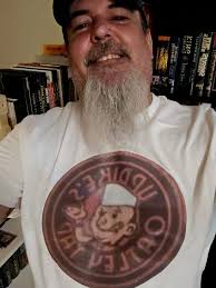 There's that dang blue chambray shirt again 🤣