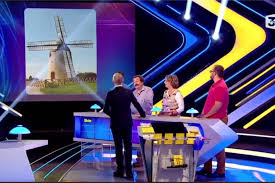 Samuel etienne anime ce jeu emblématique, qui voit chaque soir s'affronter quatre candidats autour de questions de culture générale. En Replay Un Lauragais Et Le Moulin De Montbrun Sous Les Projecteurs De Questions Pour Un Champion Voix Du Midi Lauragais