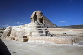 A sphinx is a mythical creature with the body of a lion, most often with a human head and sometimes with wings. Private Tour Pyramiden Von Gizeh Sphinx Memphis Dahschur 2021 Kairo Tiefpreisgarantie