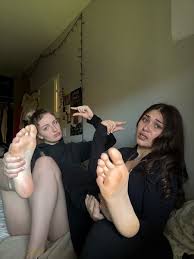 @princslynns video- Mariefrenchfeet's enthralling content