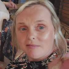 Helen Godney (@HelenGodney)