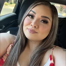 Hi, can I get recommendations for a nail tech for open availability  tomorrow? I was looking for something like this to be done! Thank  you!💕😊🙏