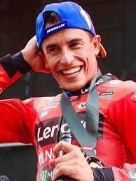 A decade apart 🔎 Aprilia in 2015 vs 2025 #MotoGP