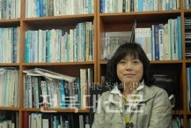 6文대통령 지지율 '뚝뚝'↓ 취임후 최저치…긍정·부정 격차. ê¹€í˜„ìˆ™ êµìˆ˜ í•œêµ­ë„ì‹œì„¤ê³„í•™íšŒ í•™ìˆ ìƒ ë‹¨ì‹  ëŒ€í•™ì—¬ë¡  ì „ë¶ëŒ€ì‹ ë¬¸ ê¸°ì‚¬ë³¸ë¬¸ ì „ë¶ëŒ€í•™êµ ì‹ ë¬¸ë°©ì†¡ì‚¬