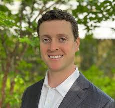 Ryan Kleve's Instagram, Twitter & Facebook