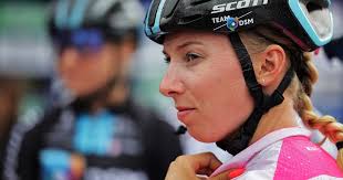 Lorena Wiebes moves to SD/Worx despite contract with Team DSM : r/peloton