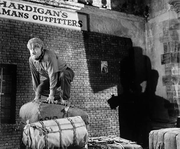 Halloween Havoc!: FRANKENSTEIN MEETS THE WOLF MAN (Universal 1943) –  cracked rear viewer