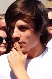 Leighton Cauchi (@LeightonCouchi)